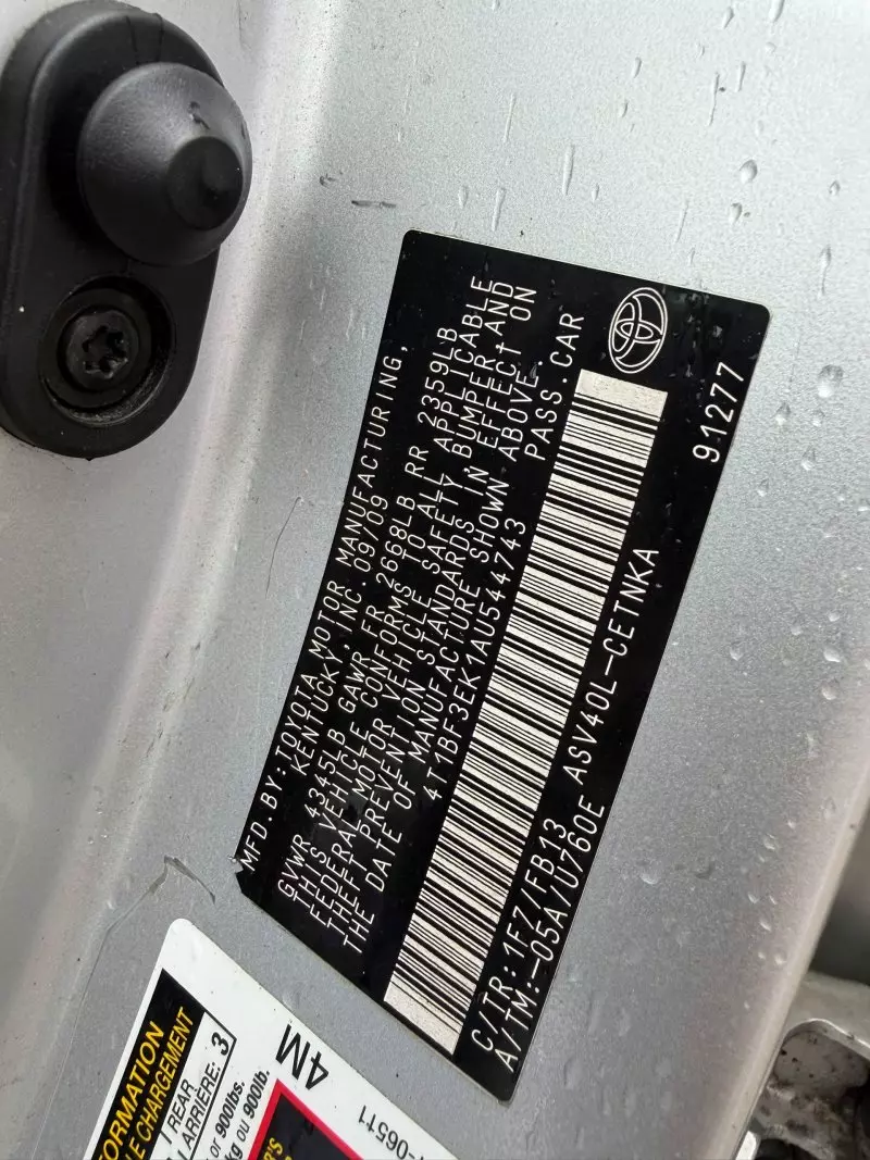 TOYOTA Camry   - 2010