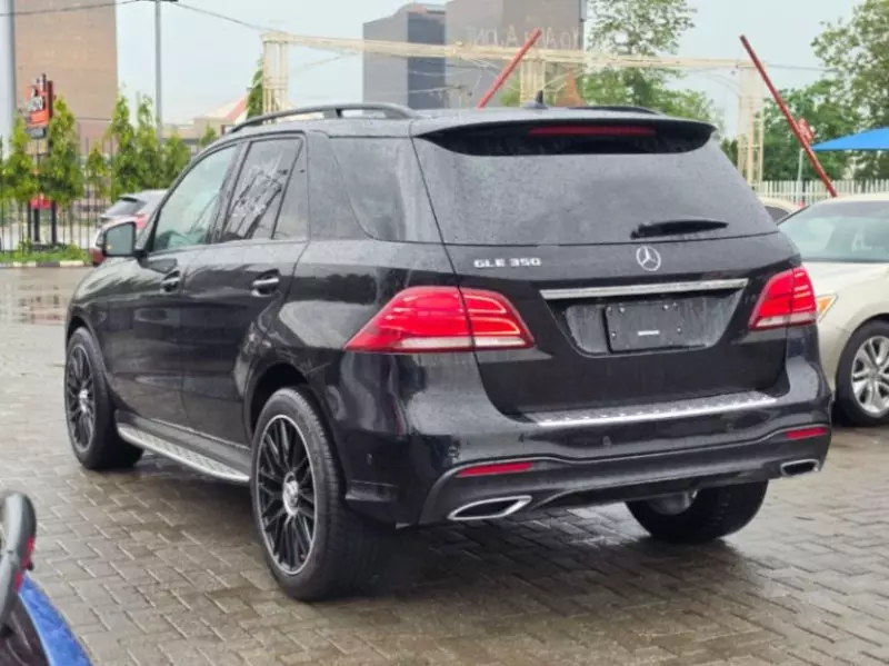 Mercedes-Benz GLE-Class   - 2018