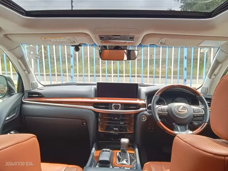 Lexus LX 570 - 2019