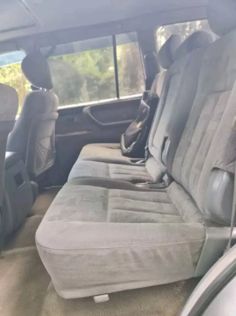 Toyota Land Cruiser   - 2001