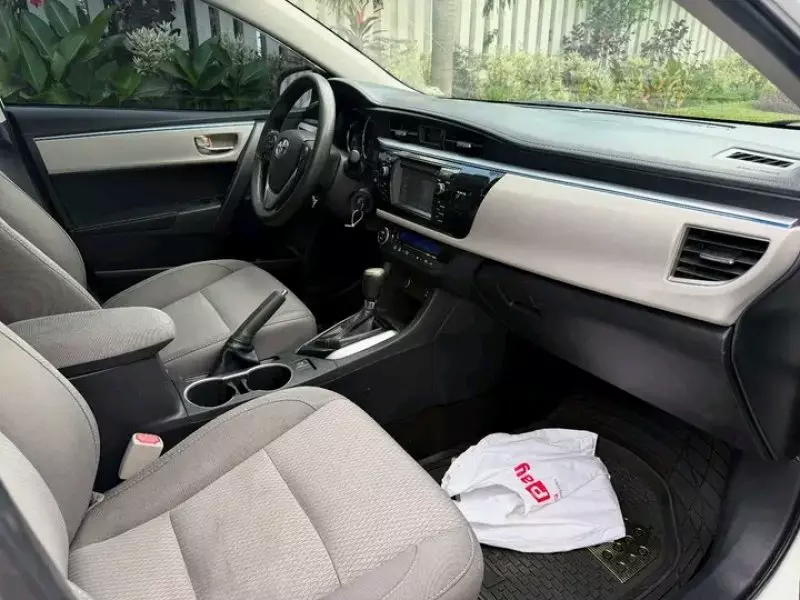 TOYOTA Corolla - 2013