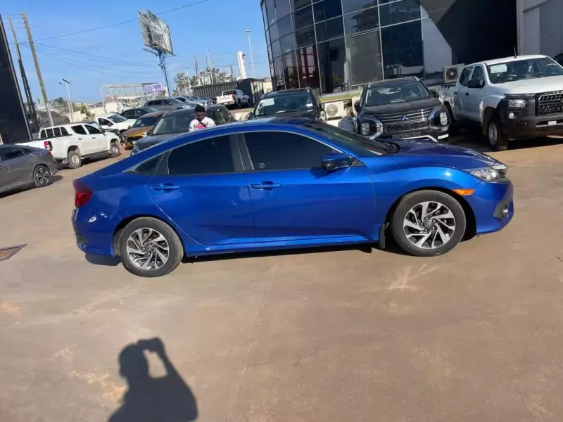 Honda Civic   - 2017