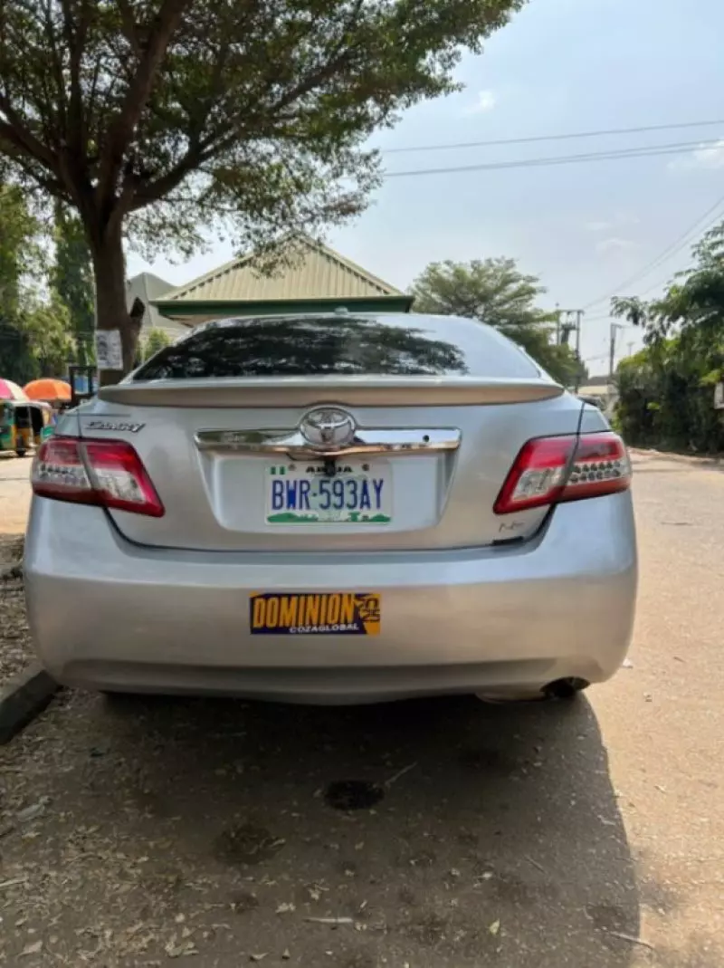 TOYOTA Camry - 2009