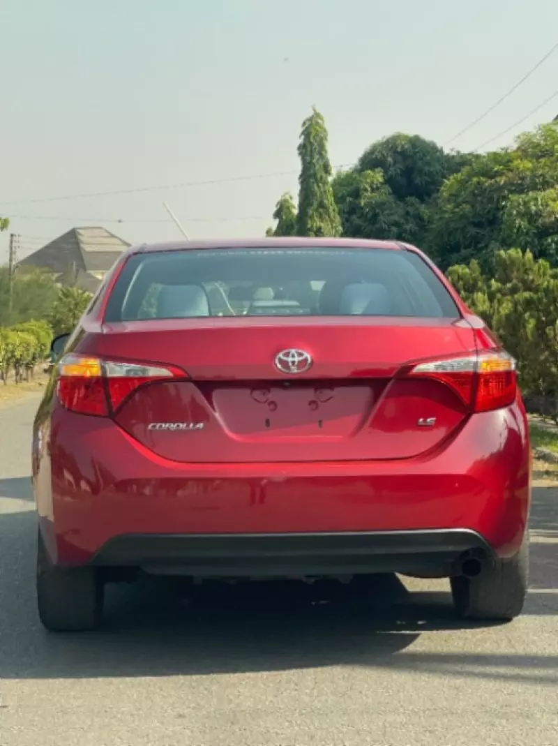 Toyota Corolla   - 2014