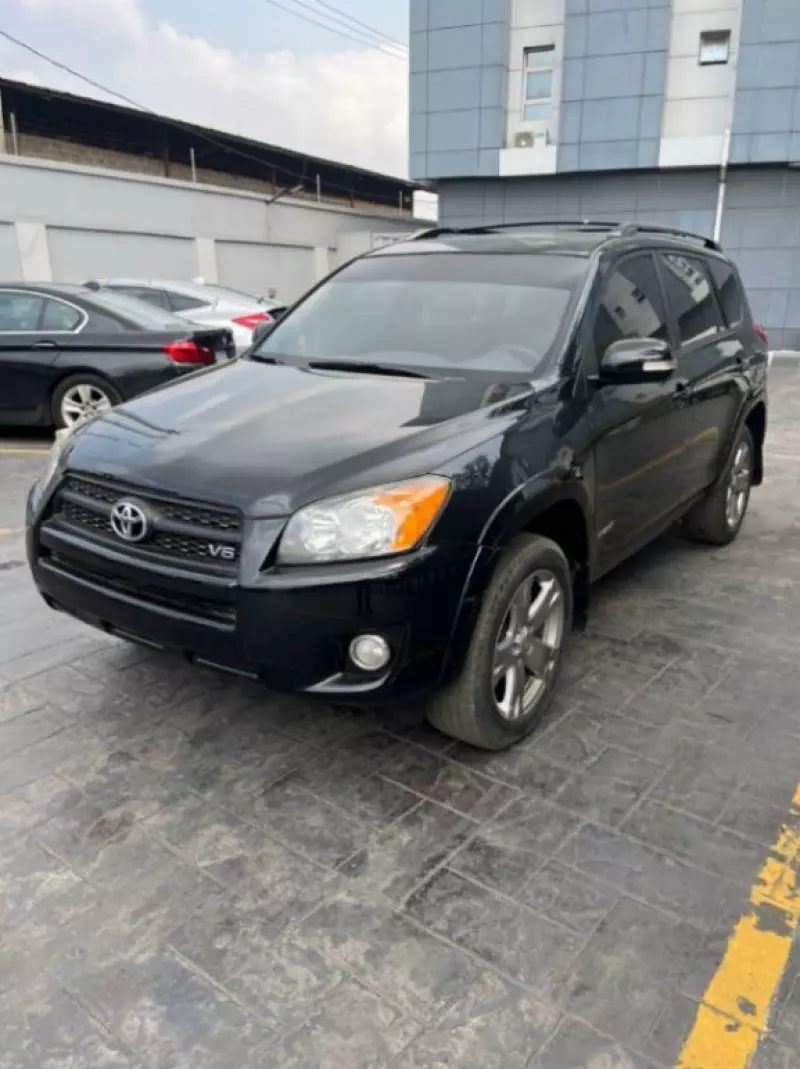 Toyota RAV 4   - 2009
