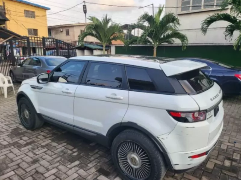 Land Rover Range Rover Evoque - 2013