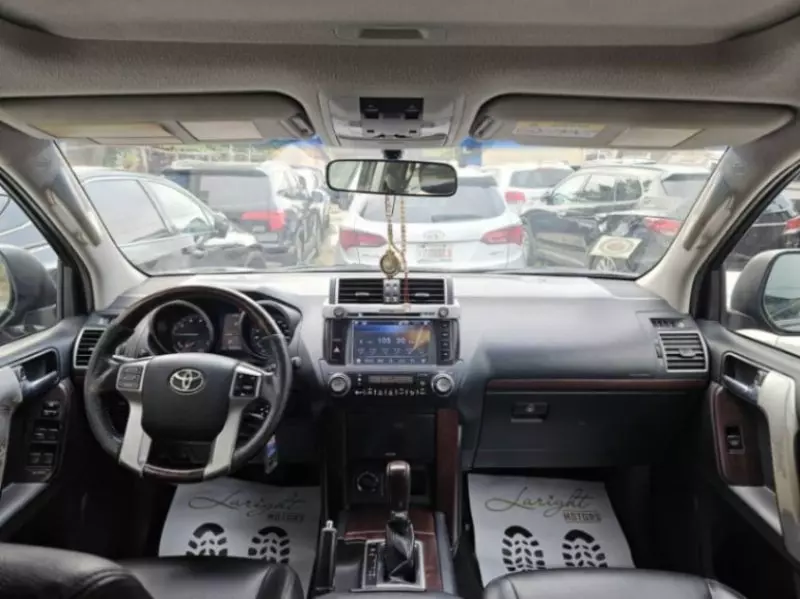 TOYOTA Landcruiser prado TX.L   - 2017