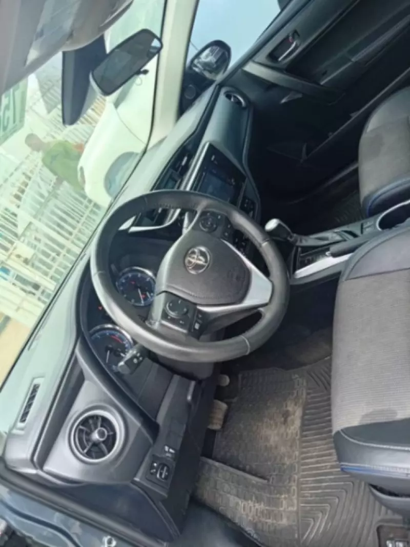 TOYOTA Corolla   - 2017