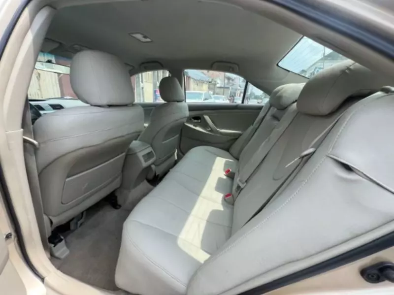 Toyota Camry - 2011
