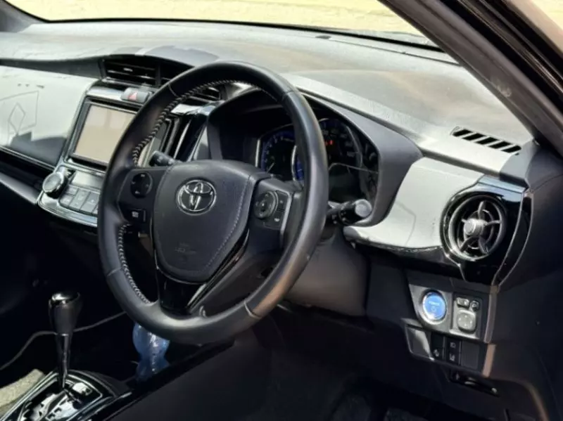 Toyota Fielder    - 2018