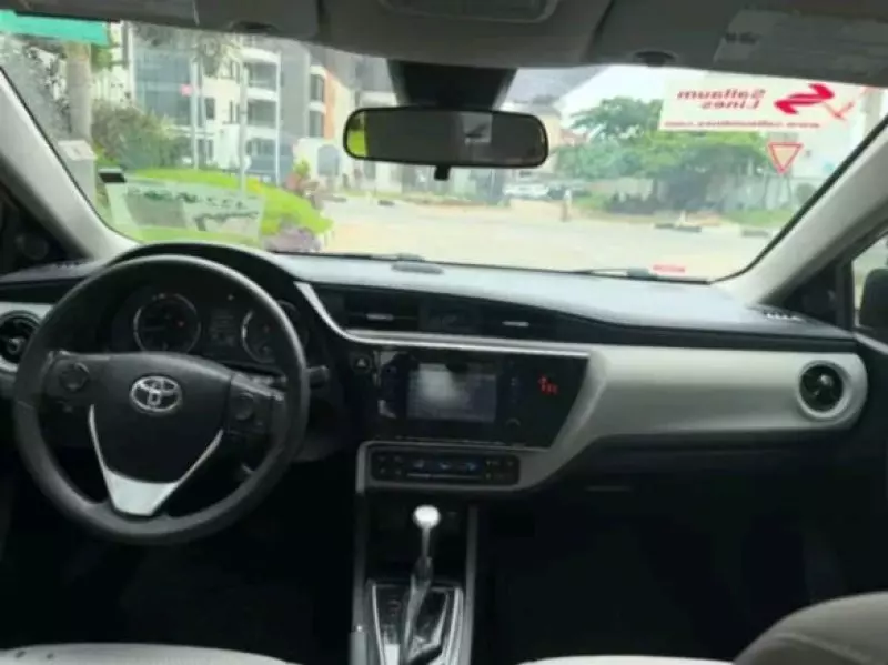 TOYOTA corolla - 2018