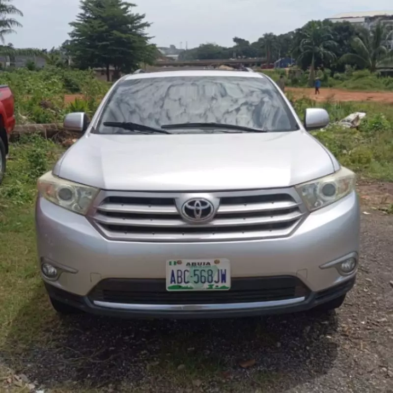 TOYOTA Highlander   - 2011