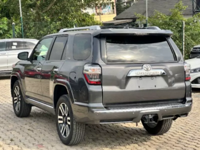 TOYOTA 4-Runner - 2016