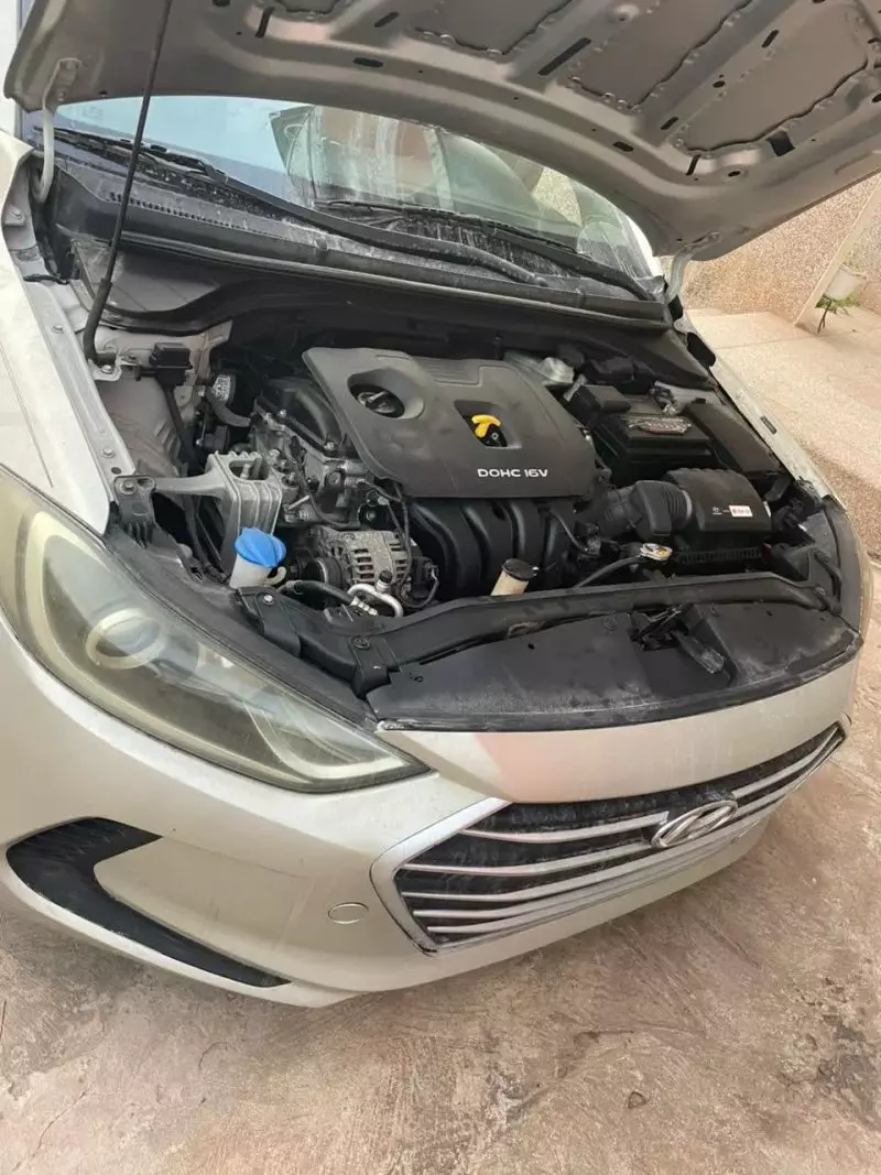 Hyundai Elantra   - 2017