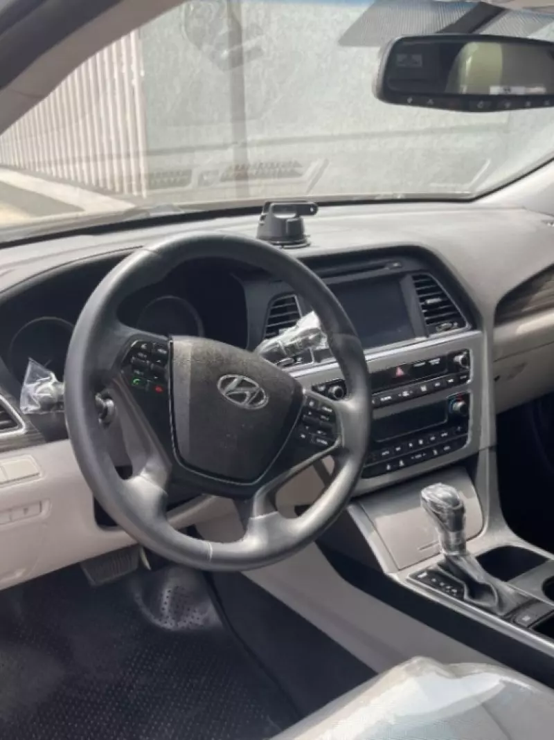 Hyundai Sonata   - 2015