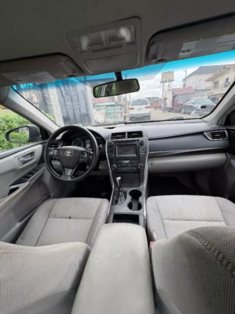 Toyota Camry   - 2016