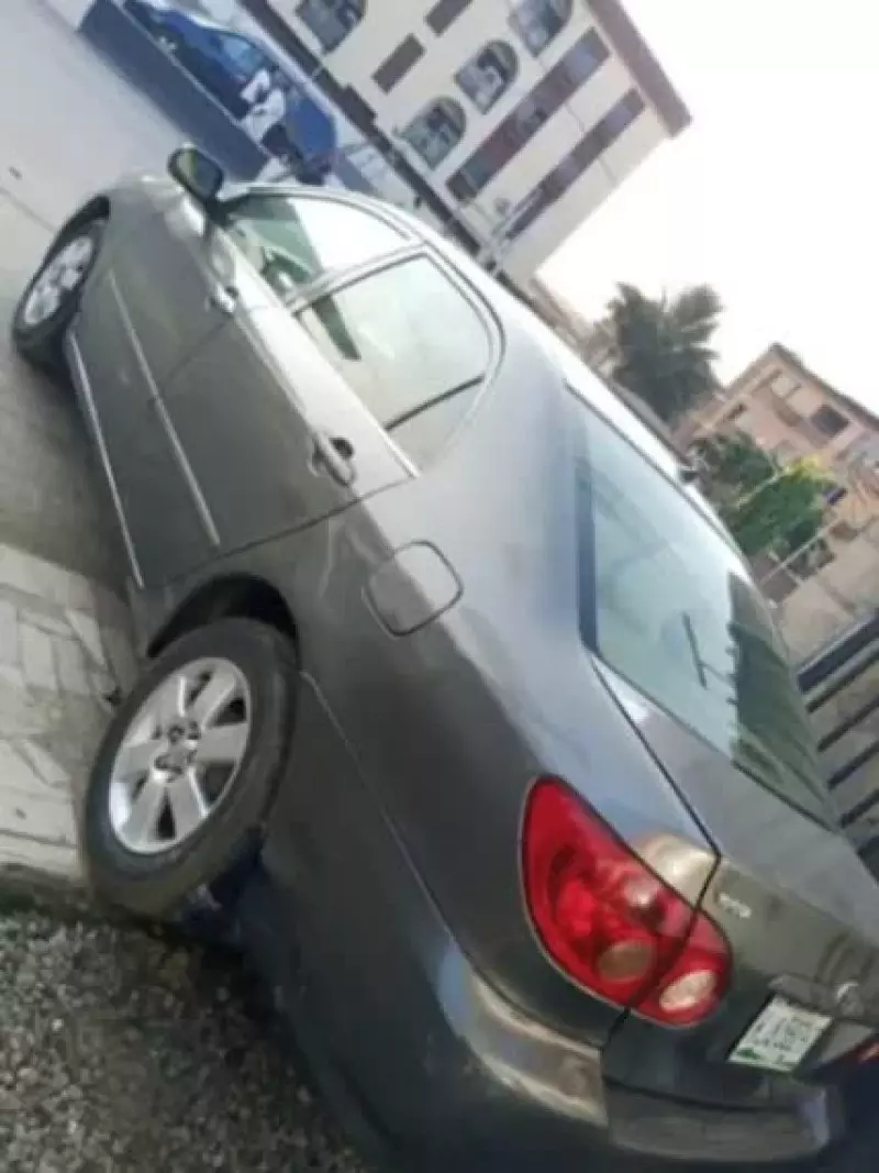 Toyota Corolla   - 2008