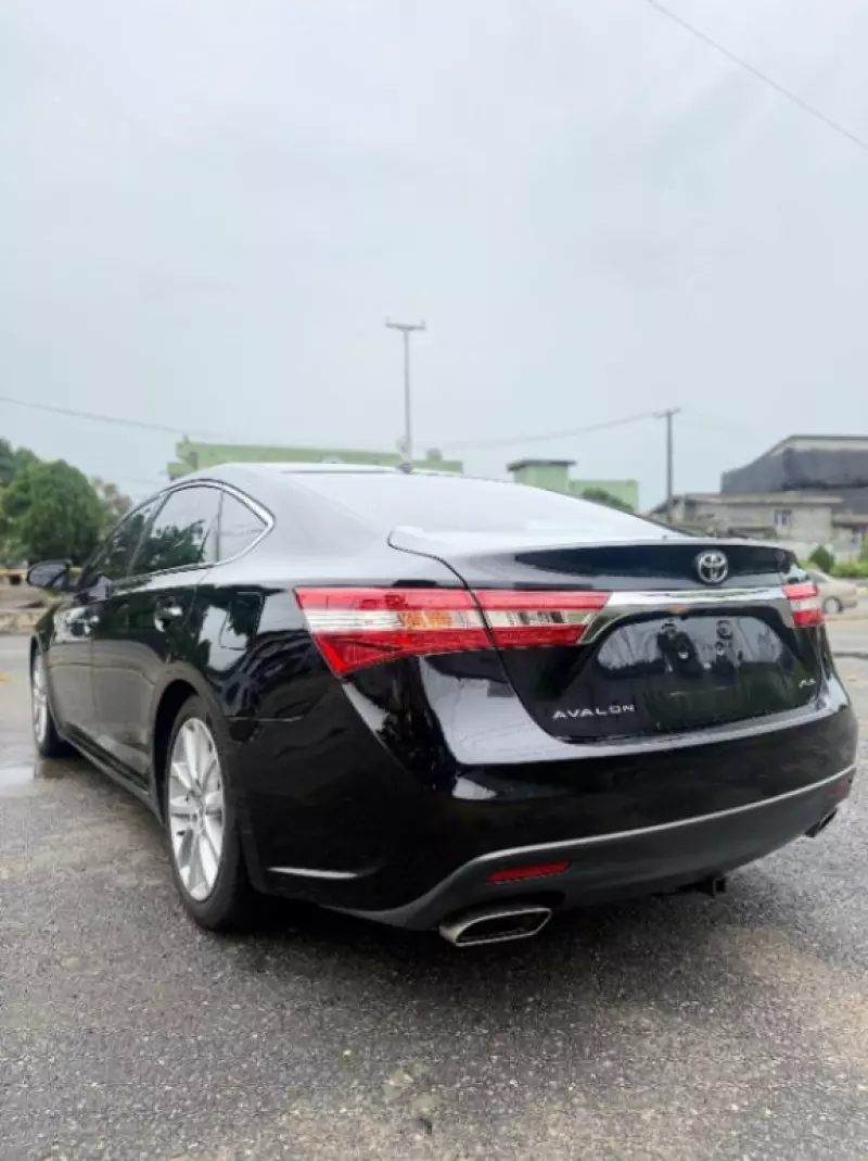 TOYOTA Avalon - 2013