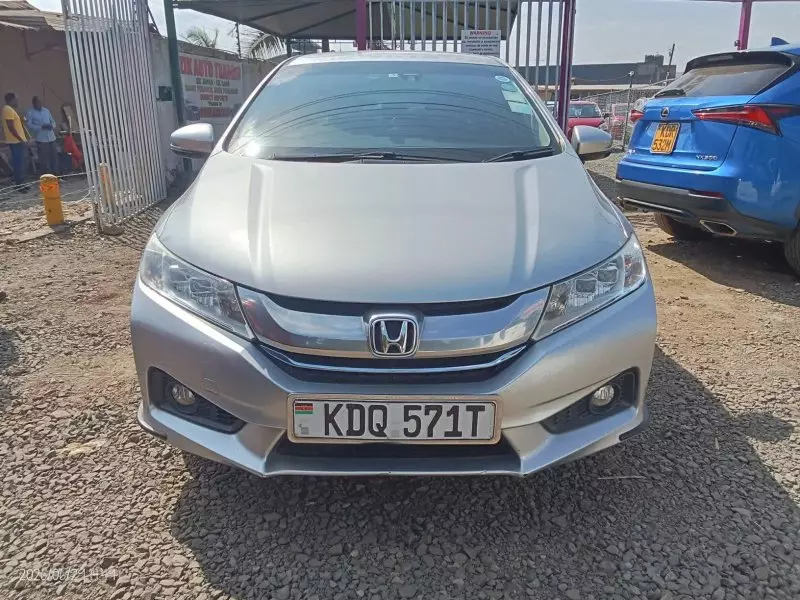 Honda Grace - 2017