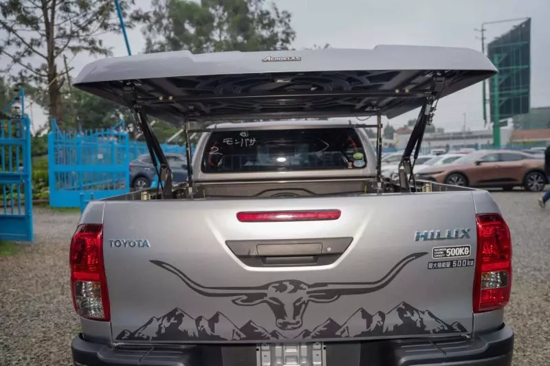 TOYOTA Hilux - 2019