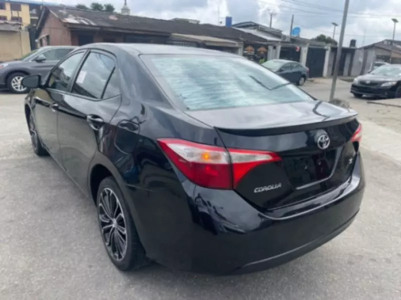 Toyota Corolla   - 2013