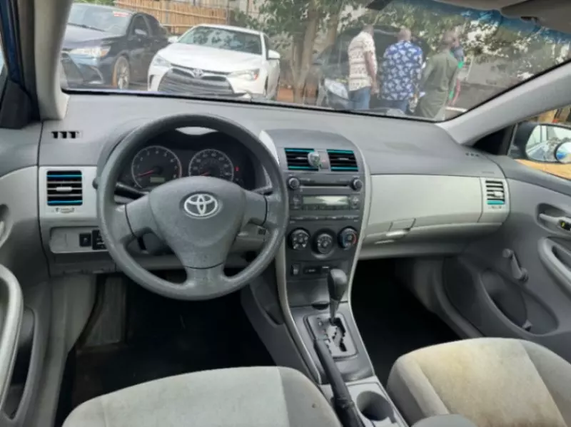 Toyota Corolla - 2009