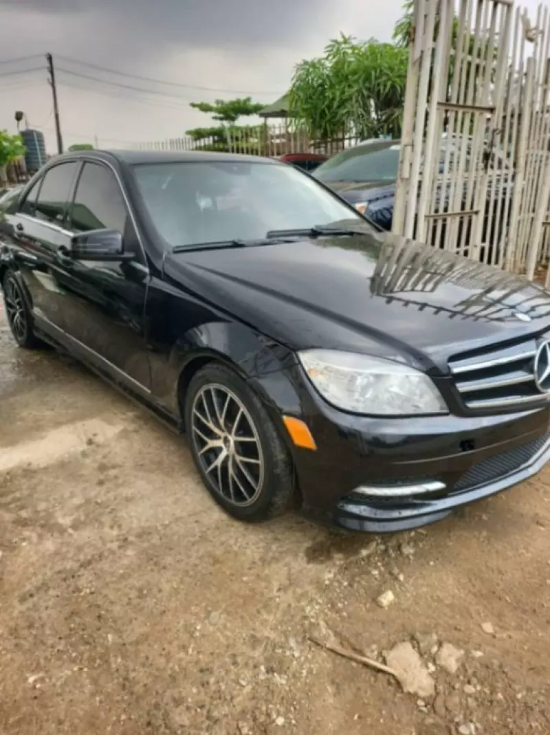Mercedes-Benz C-Class   - 2011