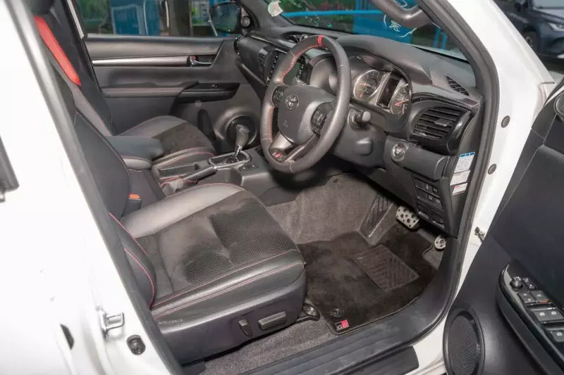 TOYOTA Hilux - 2022