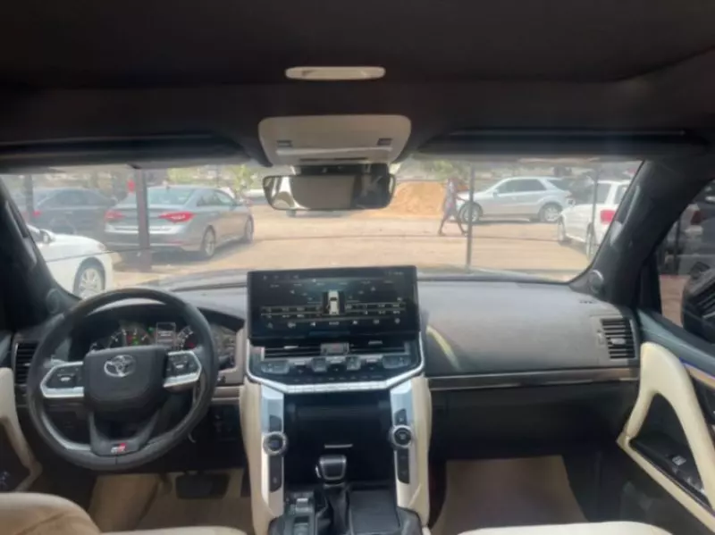Toyota Land Cruiser Prado   - 2019