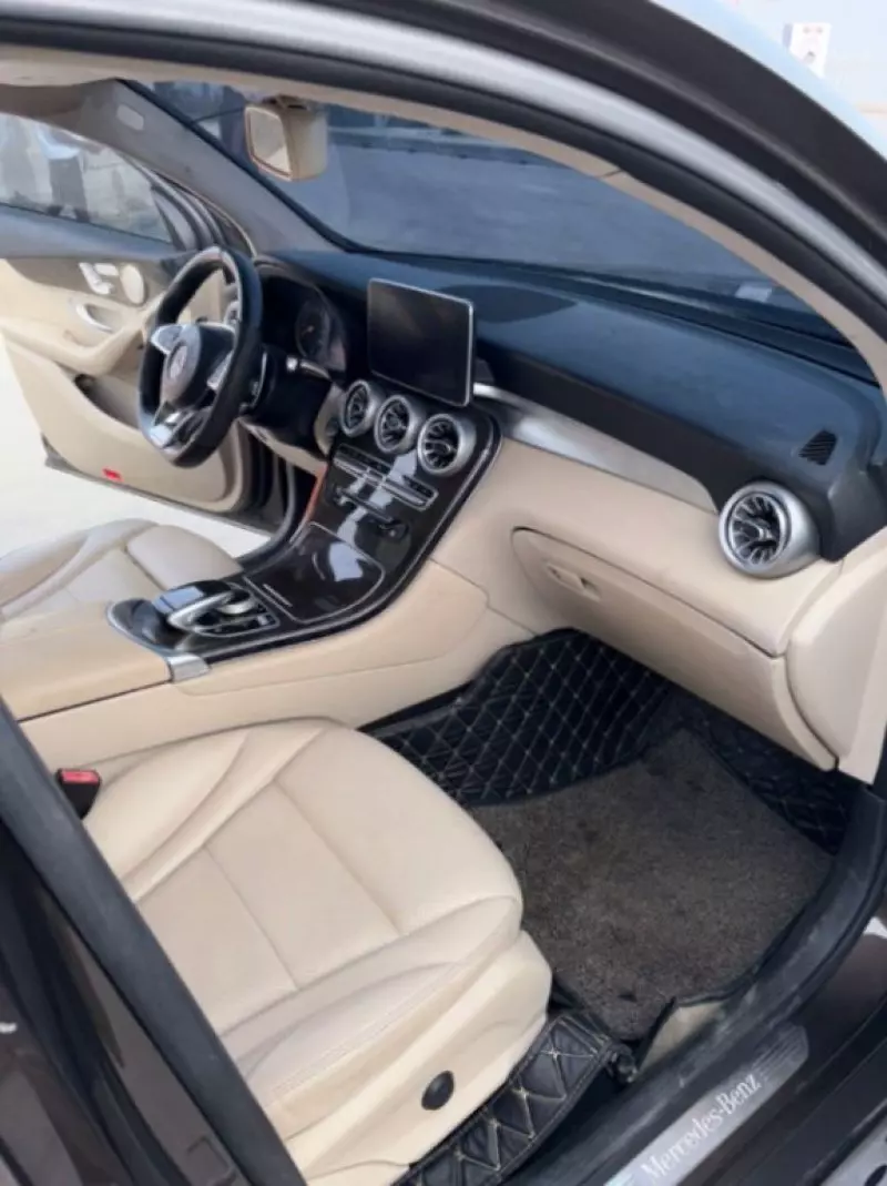 Mercedes-Benz GLC 300 - 2017