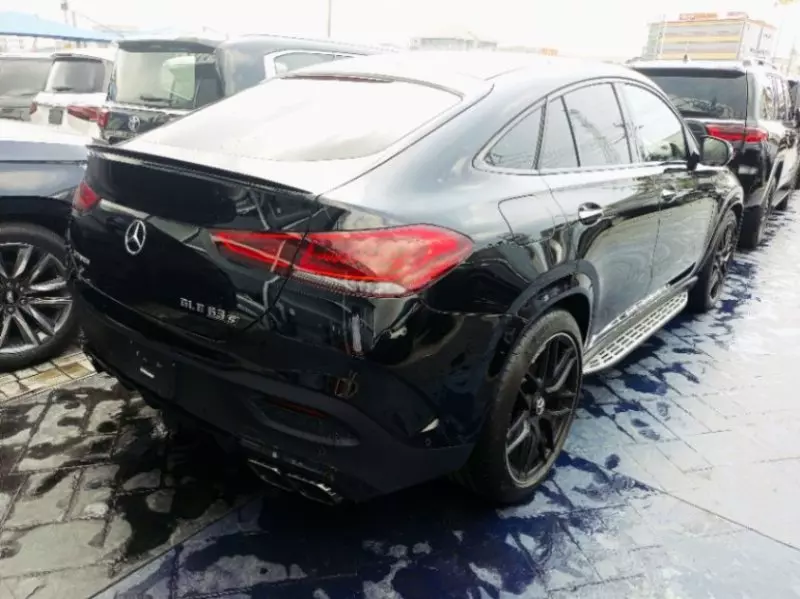 Mercedes-Benz GLE 63 AMG   - 2023
