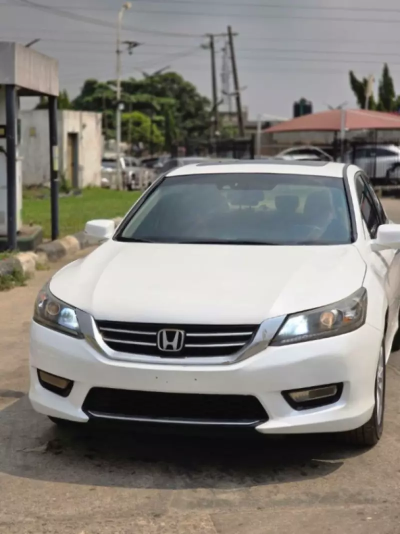 Honda Accord   - 2013