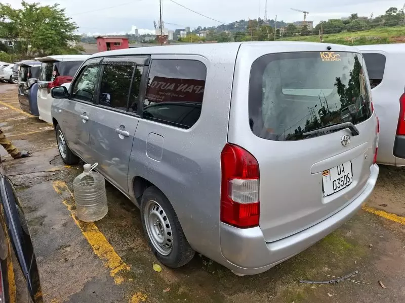 Toyota Probox    - 2016