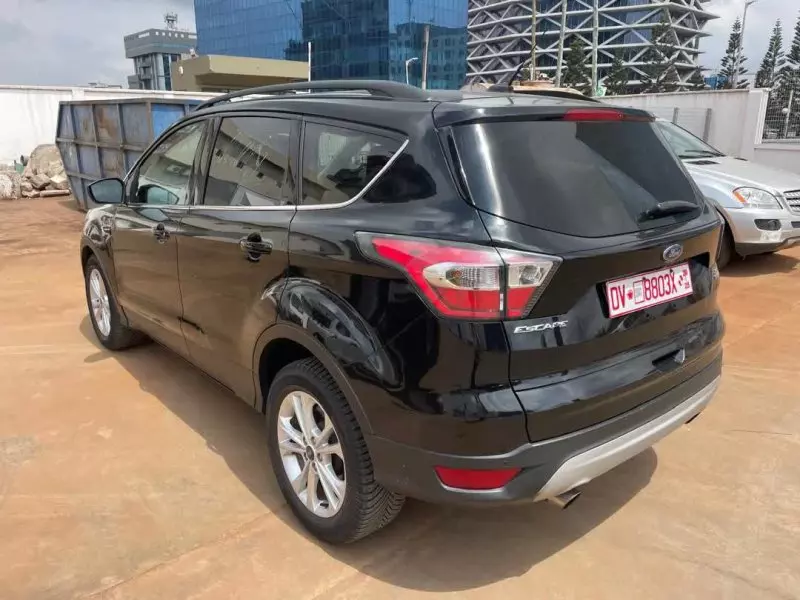 Ford Escape   - 2017