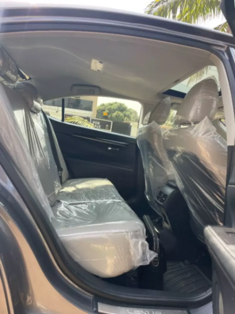 Lexus ES 350   - 2015