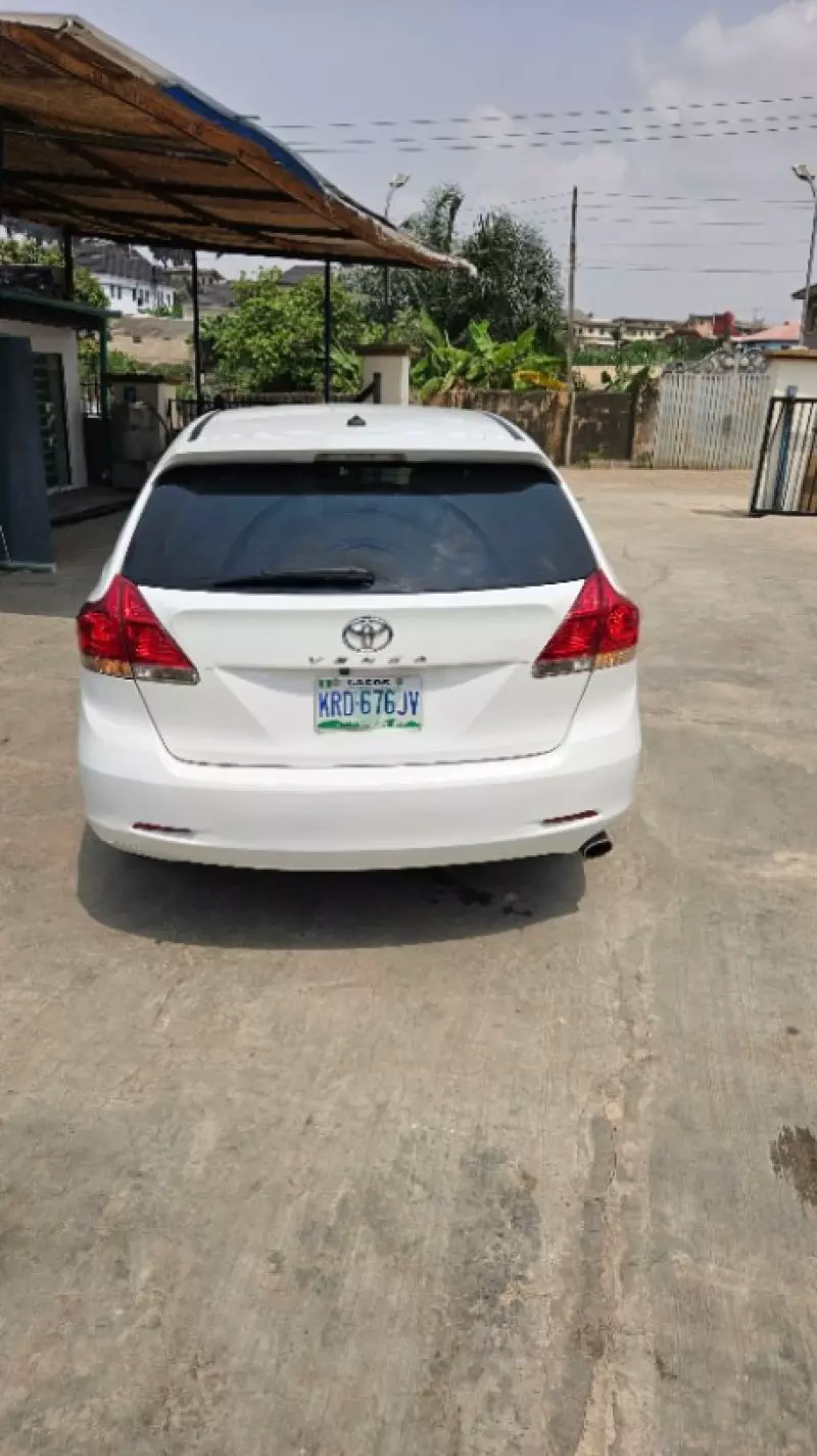 Toyota Venza   - 2009