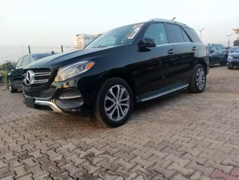 Mercedes-Benz GLE 350   - 2016