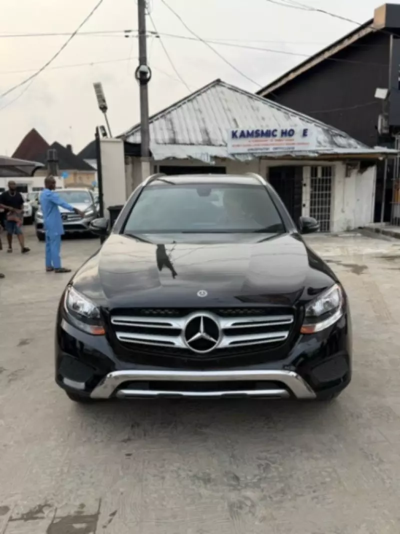 Mercedes-Benz GLC 300   - 2018