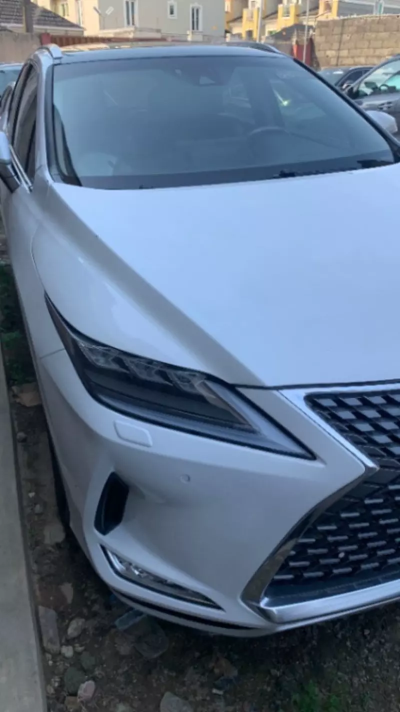 Lexus RX   - 2020
