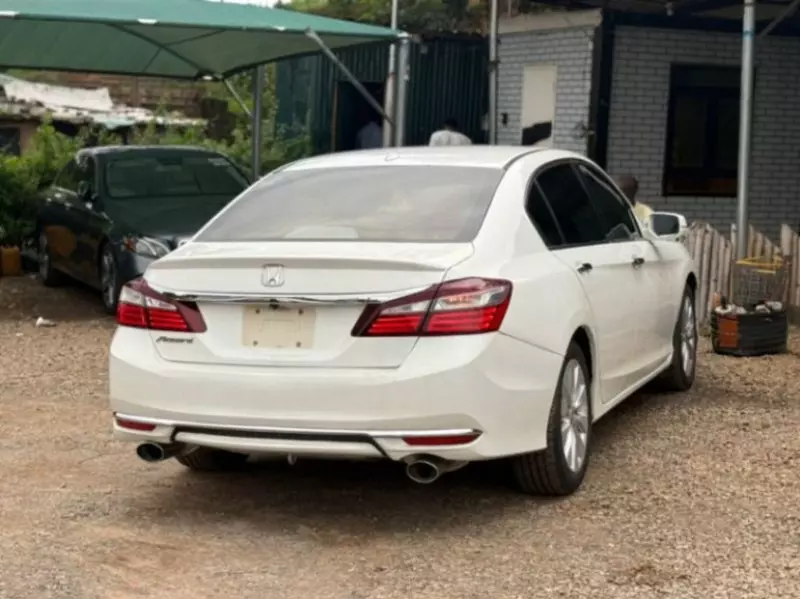 Honda Accord   - 2014