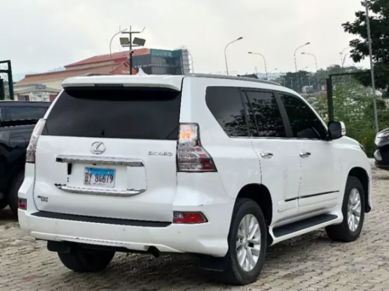 Lexus GX   - 2014