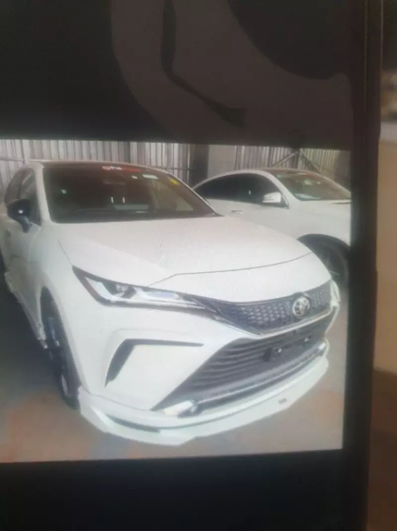 TOYOTA Harrier   - 2021