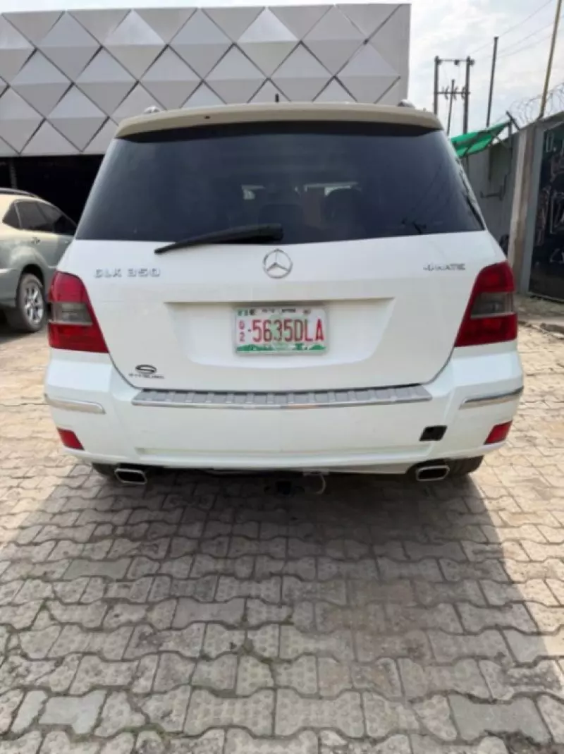 Mercedes-Benz Glk-class   - 2010