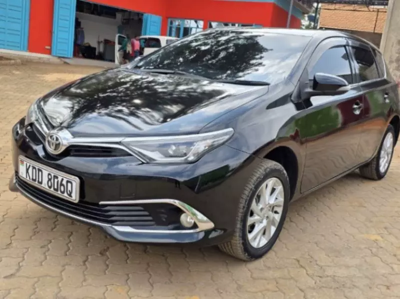 Toyota Auris   - 2016