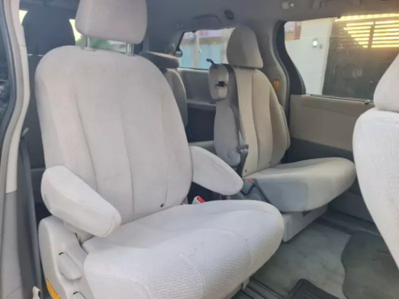 TOYOTA Sienna   - 2014