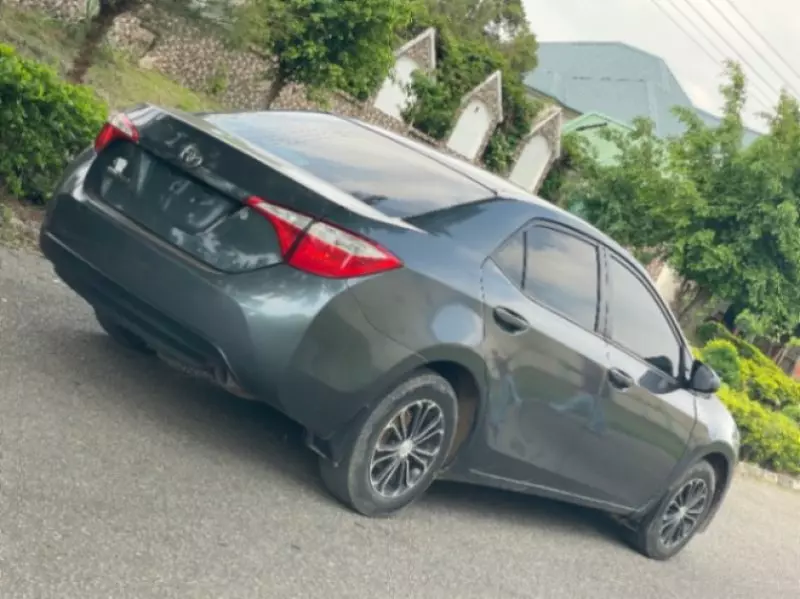 Toyota Corolla   - 2014
