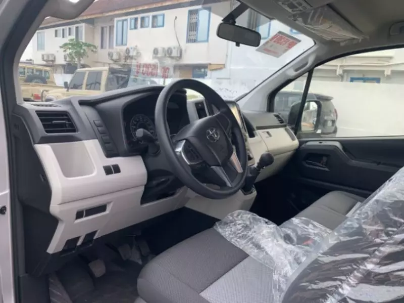 Toyota Hiace   - 2025