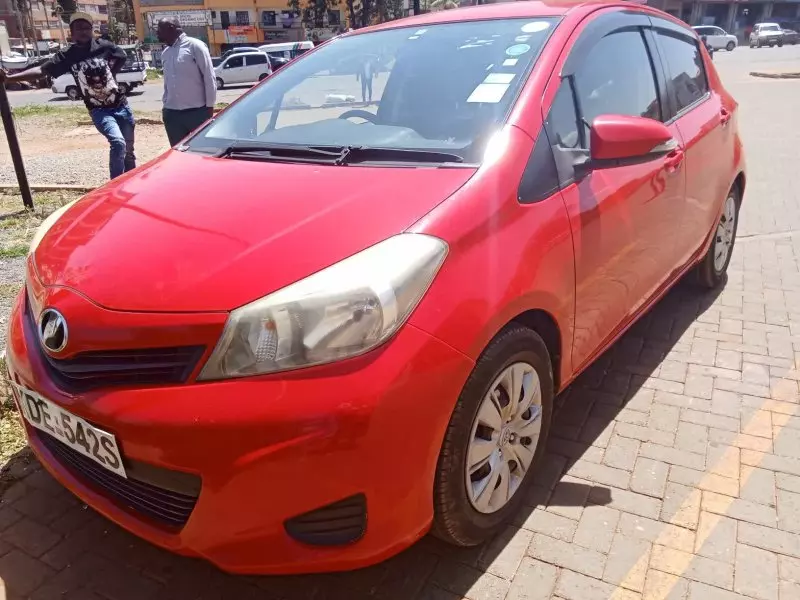 Toyota Vitz   - 2014