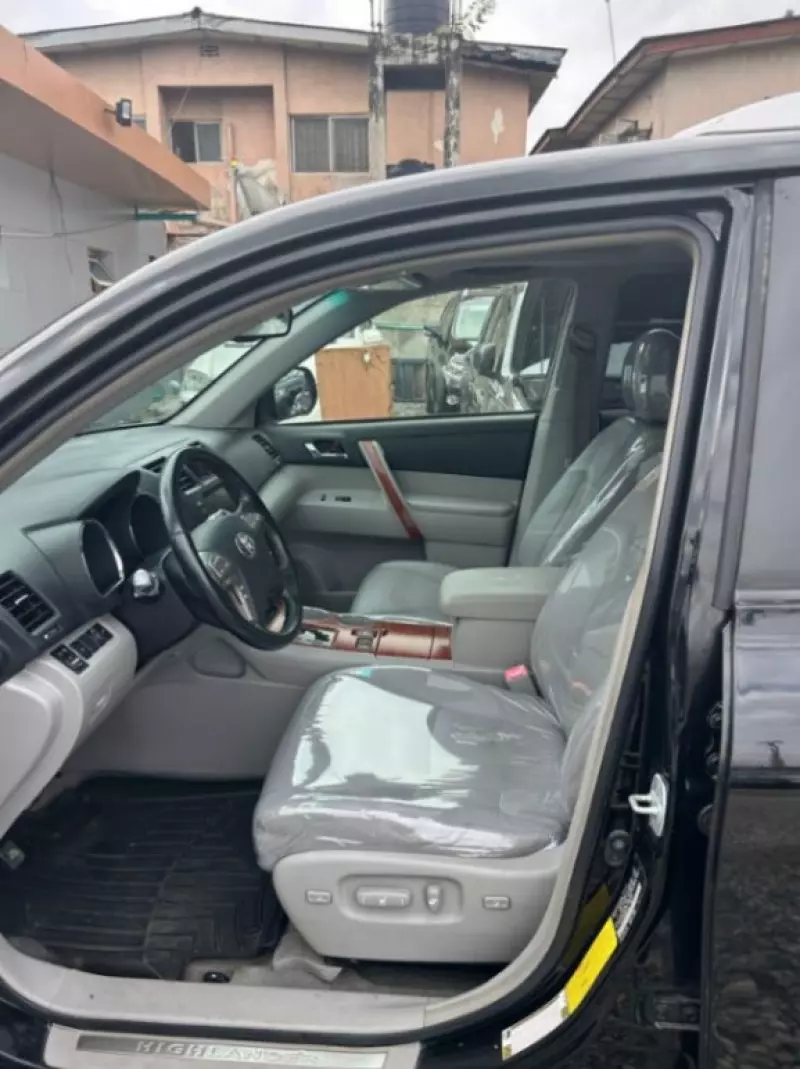 Toyota Highlander   - 2008