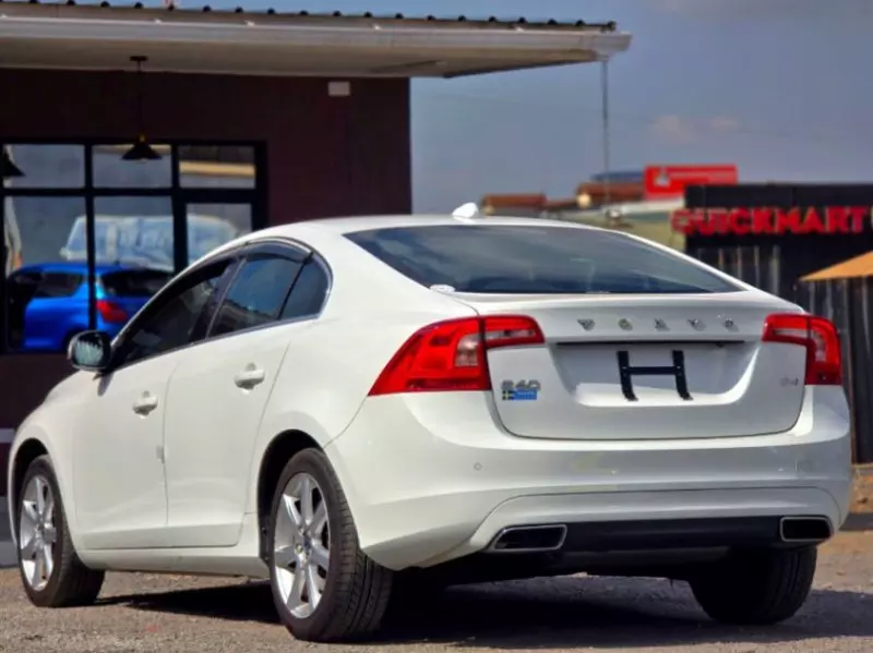 Volvo V60   - 2017